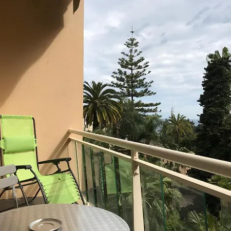 Domaine De Roqueville